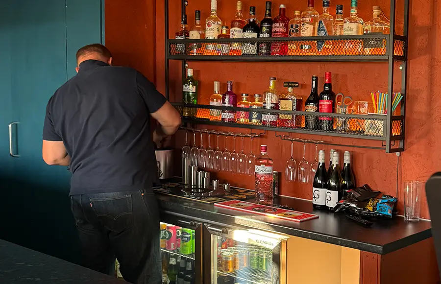 Bar-at-the-Nook